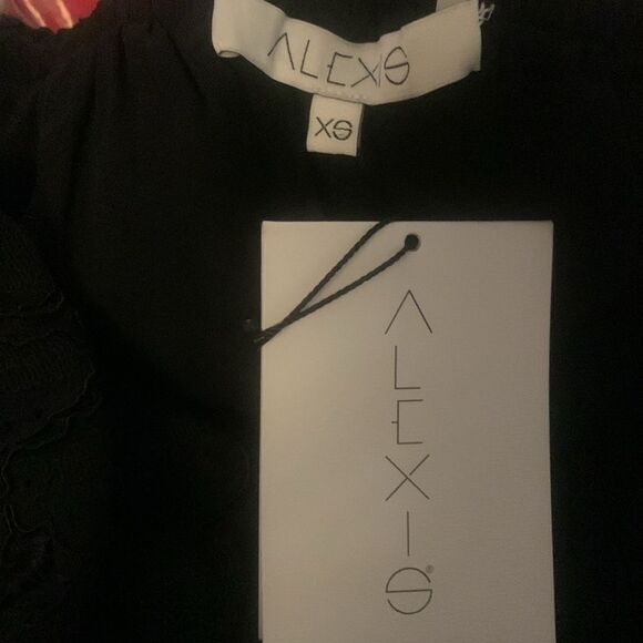 Alexis NEW Laurena Off the Shoulder Black Top Size XS - Picture 12 of 13